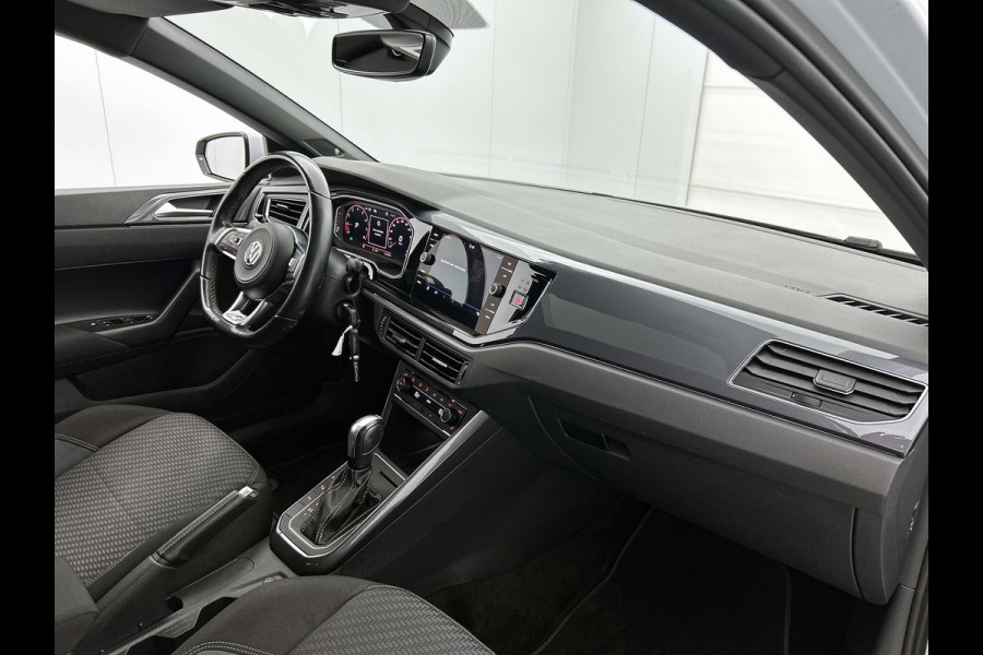 Volkswagen Polo 1.0 TSI Highline Business R Automaat (PANORAMADAK, VIRTUAL, CARPLAY, CAMERA, ADAPTIEVE CRUISE, GOED ONDERHOUDEN)