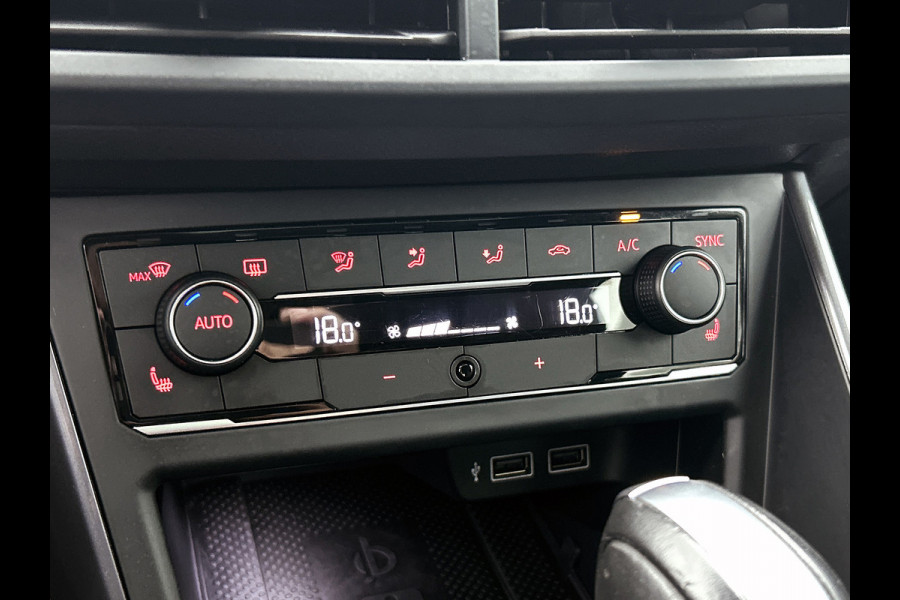 Volkswagen Polo 1.0 TSI Highline Business R Automaat (PANORAMADAK, VIRTUAL, CARPLAY, CAMERA, ADAPTIEVE CRUISE, GOED ONDERHOUDEN)