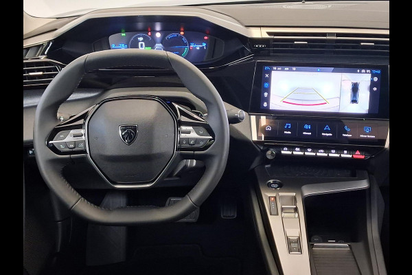 Peugeot e-408 Allure 58 kWh | Navigatie | Achteruitrijcamera | Stoel/Stuurverwarming | Keyless Entry | Apple Carplay/Android Auto |