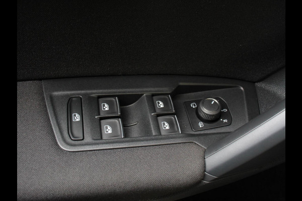 Volkswagen Tiguan 1.4 TSI 245pk PHEV Life AUT NAV Navigatie Apple Carplay/Android Auto Parkeersensoren Adaptive Cruise Control Elektrische achterklep Virtual Cockpit Climate Control Keyless Entry