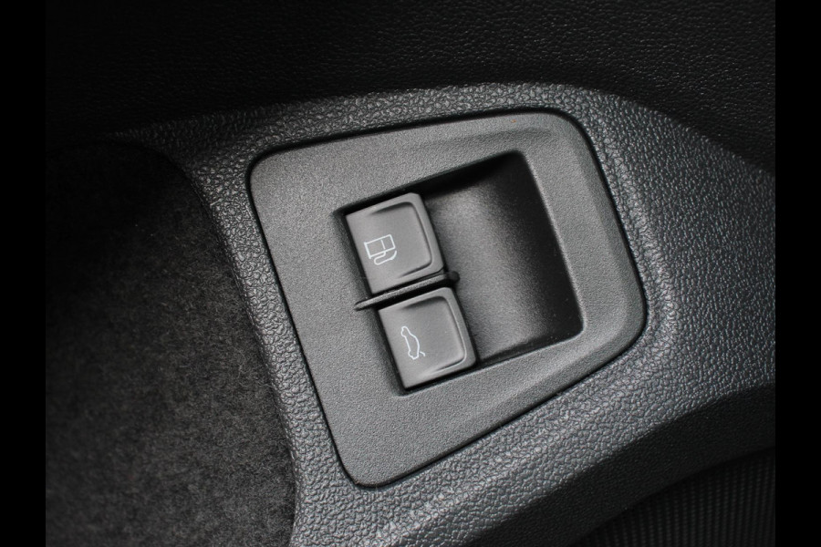Volkswagen Tiguan 1.4 TSI 245pk PHEV Life AUT NAV Navigatie Apple Carplay/Android Auto Parkeersensoren Adaptive Cruise Control Elektrische achterklep Virtual Cockpit Climate Control Keyless Entry