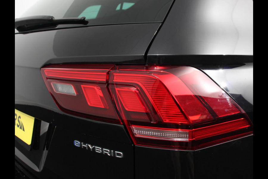 Volkswagen Tiguan 1.4 TSI 245pk PHEV Life AUT NAV Navigatie Apple Carplay/Android Auto Parkeersensoren Adaptive Cruise Control Elektrische achterklep Virtual Cockpit Climate Control Keyless Entry
