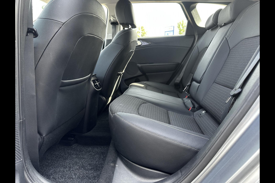 Kia Ceed Sportswagon 1.4 T-GDi DynamicPlusLine | ACHTERUITRIJ CAMERA | PARKEER SENSOREN VOOR EN ACHTER | NACIGATIE SYSTEEM |