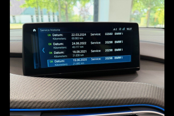 BMW i8 | PROGRESSIVE PACKAGE, HARMAN-KARDON, HEAD-UP, COMFORT ACCESS | 20" | APPLE CARPLAY | DRY CARBON INTERIOR PACK | I-INTERIOR HALO