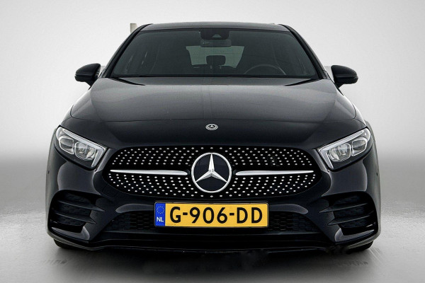 Mercedes-Benz A-Klasse 250 Premium Plus AMG-Line (Navi, Parkeersensoren V+A, StoelV, Cruise Con, Etc)
