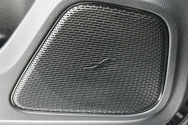 Mercedes-Benz A-Klasse 250 Premium Plus AMG-Line (Navi, Parkeersensoren V+A, StoelV, Cruise Con, Etc)