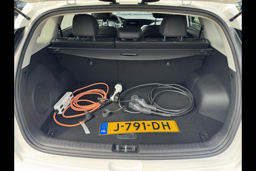 Kia e-Niro ExecutiveLine 64 kWh | Leder | Stoelventilatie | JBL audio