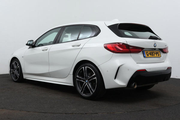 BMW 1-serie 118i Executive Edition M-SPORT (1e Eig, NL-auto, Dealer OndH, Carplay/ Android, Navi-groot, PDC V+A, Cruise Contr Etc)