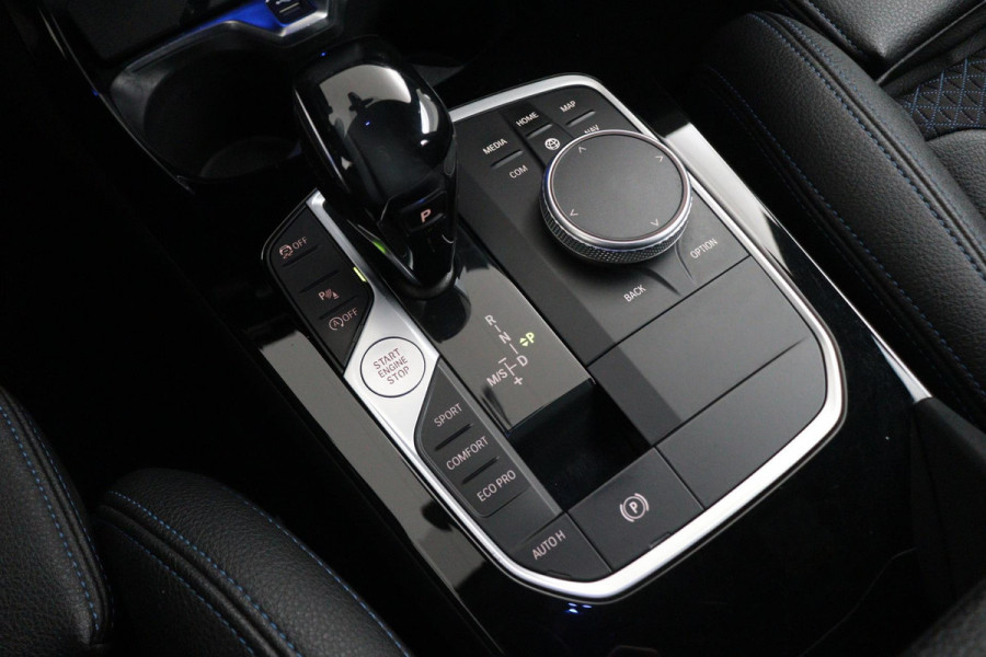 BMW 1-serie 118i Executive Edition M-SPORT (1e Eig, NL-auto, Dealer OndH, Carplay/ Android, Navi-groot, PDC V+A, Cruise Contr Etc)