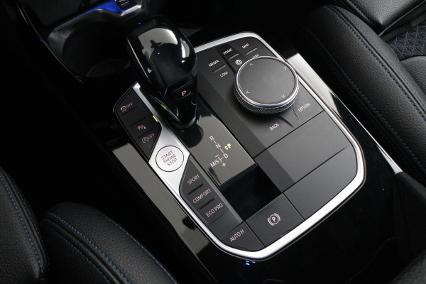 BMW 1-serie 118i Executive Edition M-SPORT (1e Eig, NL-auto, Dealer OndH, Carplay/ Android, Navi-groot, PDC V+A, Cruise Contr Etc)