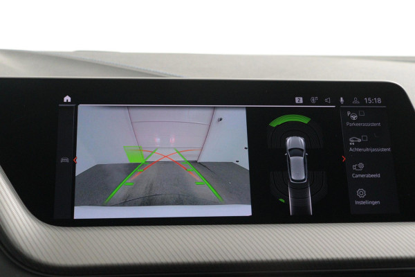 BMW 1-serie 118i Executive Edition M-SPORT (1e Eig, NL-auto, Dealer OndH, Carplay/ Android, Navi-groot, PDC V+A, Cruise Contr Etc)