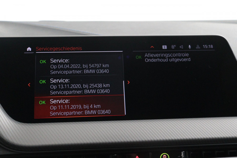BMW 1-serie 118i Executive Edition M-SPORT (1e Eig, NL-auto, Dealer OndH, Carplay/ Android, Navi-groot, PDC V+A, Cruise Contr Etc)