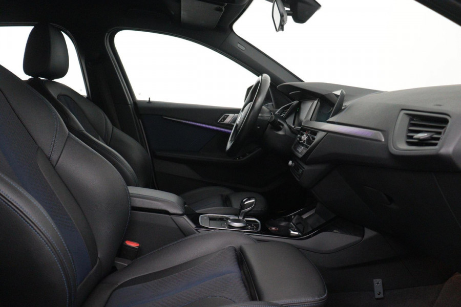 BMW 1-serie 118i Executive Edition M-SPORT (1e Eig, NL-auto, Dealer OndH, Carplay/ Android, Navi-groot, PDC V+A, Cruise Contr Etc)