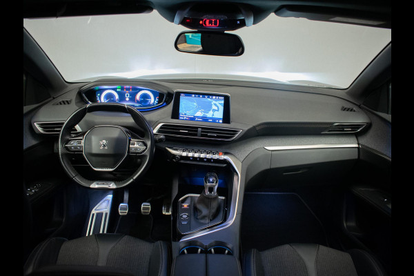 Peugeot 3008 1.2 PureTech GT Line (PANORAMADAK,APPLE CARPLAY,NAVI,LED,CRUISE,CLIMATE,GETINT,SPORTSTOELEN,CAMERA,PDC,NETTESTAAT)