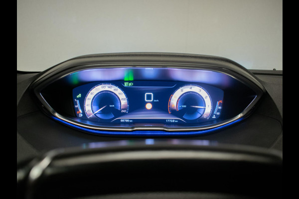 Peugeot 3008 1.2 PureTech GT Line (PANORAMADAK,APPLE CARPLAY,NAVI,LED,CRUISE,CLIMATE,GETINT,SPORTSTOELEN,CAMERA,PDC,NETTESTAAT)