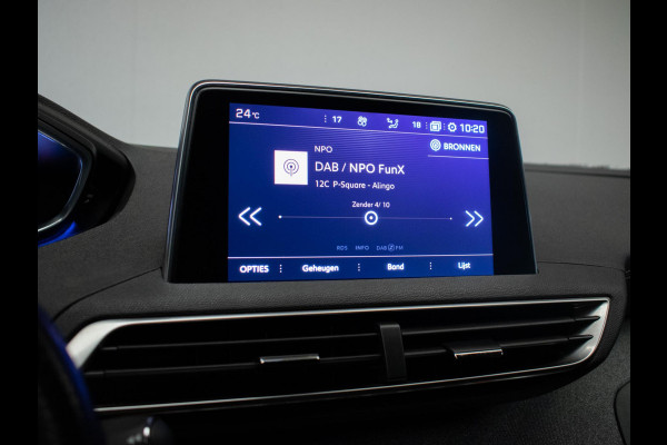 Peugeot 3008 1.2 PureTech GT Line (PANORAMADAK,APPLE CARPLAY,NAVI,LED,CRUISE,CLIMATE,GETINT,SPORTSTOELEN,CAMERA,PDC,NETTESTAAT)