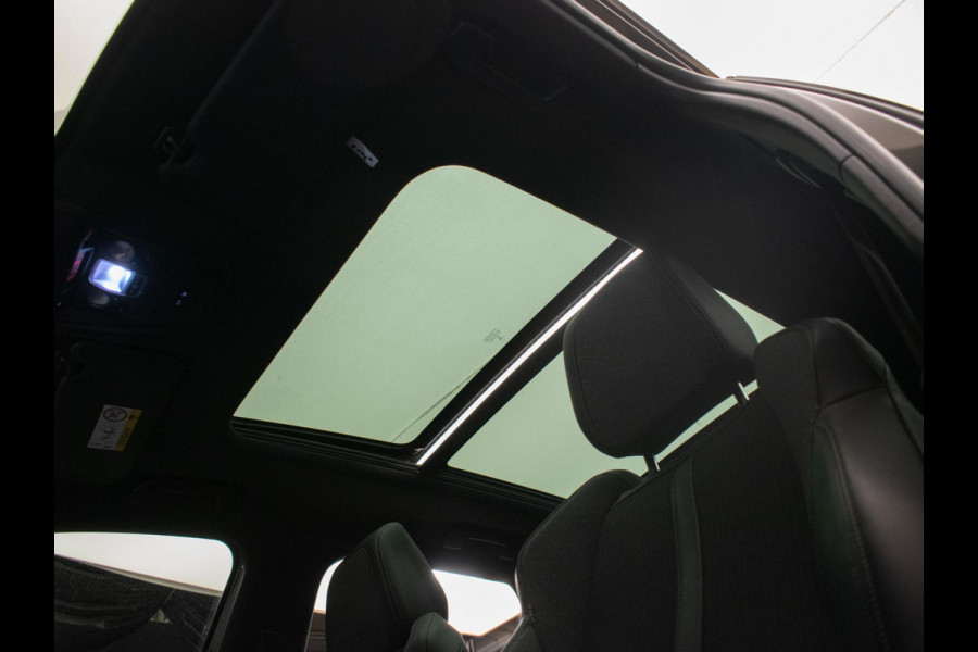 Peugeot 3008 1.2 PureTech GT Line (PANORAMADAK,APPLE CARPLAY,NAVI,LED,CRUISE,CLIMATE,GETINT,SPORTSTOELEN,CAMERA,PDC,NETTESTAAT)