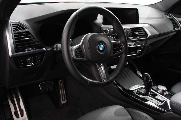 BMW X3 xDrive30e High Executive M Sport PHEV | Head Up Display | 20 Inch Lichtmetalen Velgen | Camera | Privacy Glass | Stoel/Stuurverwarming |