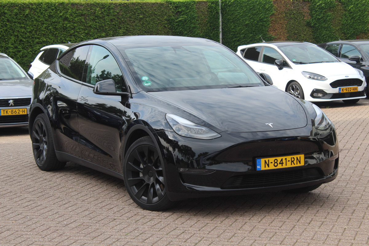 Tesla Model Y Long Range AWD 75 kWh / SoH 93% / Autopilot / Panoramadak / Camera / 21'' / Keyless / Leder / Dodehoek / Navigatie / Stoelverwarming