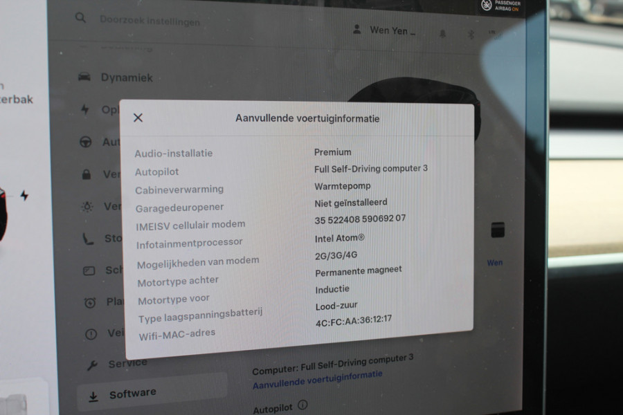 Tesla Model Y Long Range AWD 75 kWh / SoH 93% / Autopilot / Panoramadak / Camera / 21'' / Keyless / Leder / Dodehoek / Navigatie / Stoelverwarming
