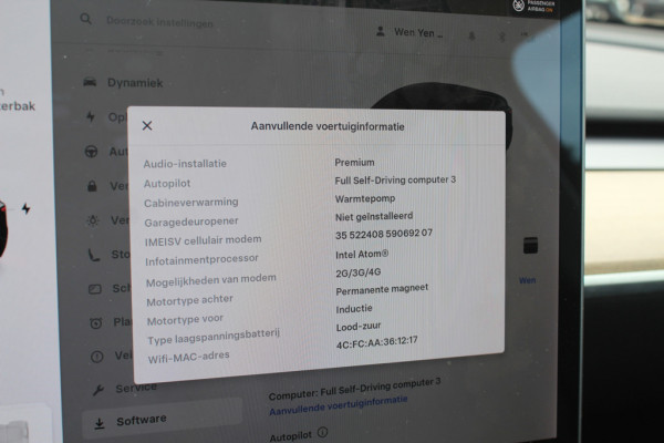 Tesla Model Y Long Range AWD 75 kWh / SoH 93% / Autopilot / Panoramadak / Camera / 21'' / Keyless / Leder / Dodehoek / Navigatie / Stoelverwarming