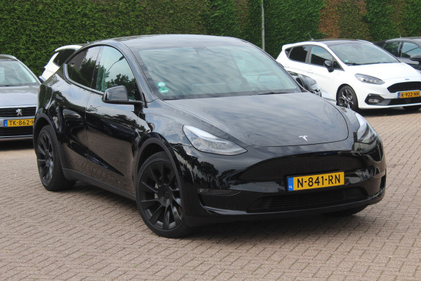Tesla Model Y Long Range AWD 75 kWh / SoH 93% / Autopilot / Panoramadak / Camera / 21'' / Keyless / Leder / Dodehoek / Navigatie / Stoelverwarming