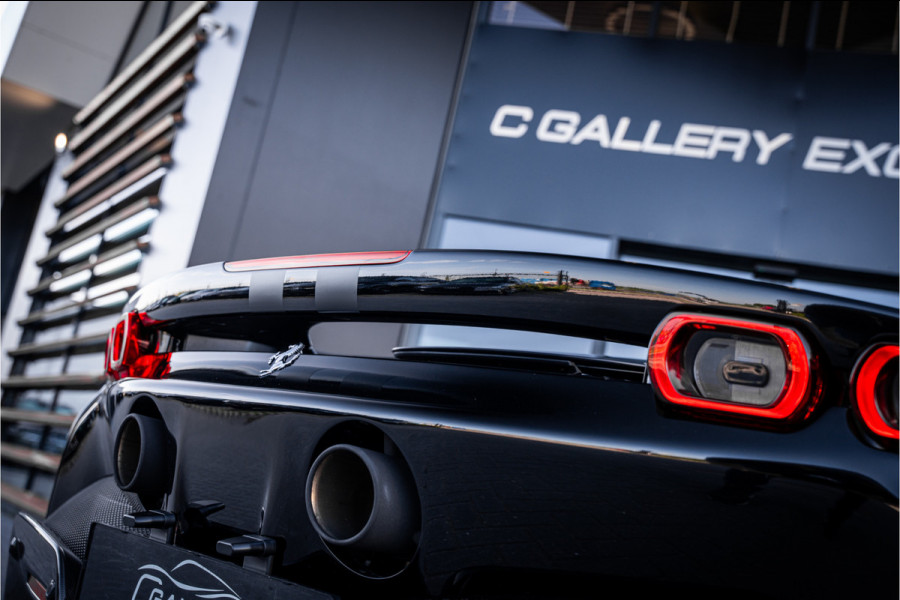Ferrari SF90 Stradale 4.0 V8 - BTW l NL Auto l Lift l Fabrieksgarantie l Carbon in & exterieur