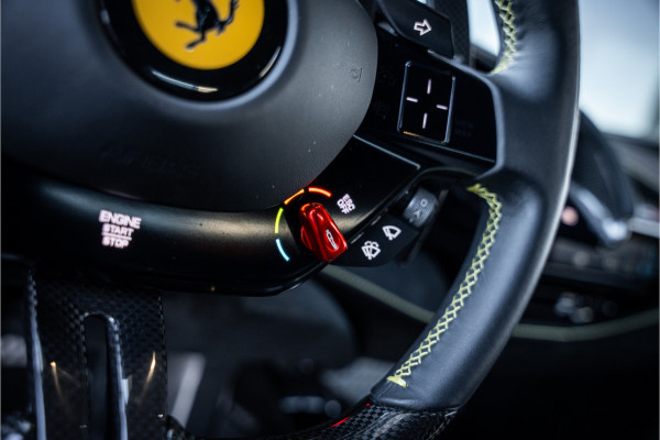 Ferrari SF90 Stradale 4.0 V8 - BTW l NL Auto l Lift l Fabrieksgarantie l Carbon in & exterieur