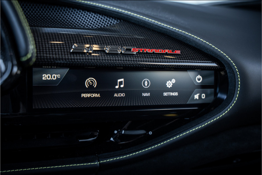 Ferrari SF90 Stradale 4.0 V8 - BTW l NL Auto l Lift l Fabrieksgarantie l Carbon in & exterieur