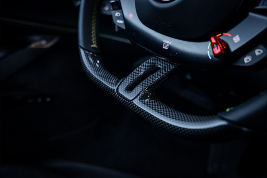 Ferrari SF90 Stradale 4.0 V8 - BTW l NL Auto l Lift l Fabrieksgarantie l Carbon in & exterieur