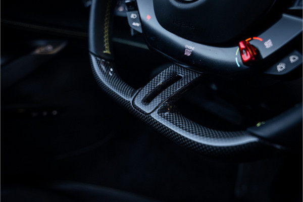Ferrari SF90 Stradale 4.0 V8 - BTW l NL Auto l Lift l Fabrieksgarantie l Carbon in & exterieur