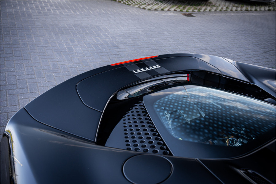 Ferrari SF90 Stradale 4.0 V8 - BTW l NL Auto l Lift l Fabrieksgarantie l Carbon in & exterieur