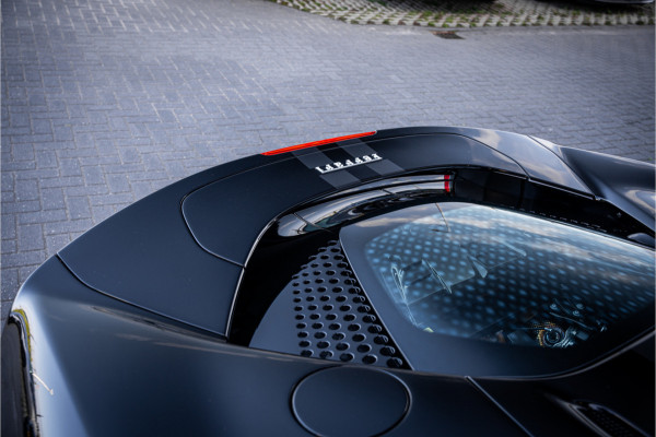 Ferrari SF90 Stradale 4.0 V8 - BTW l NL Auto l Lift l Fabrieksgarantie l Carbon in & exterieur