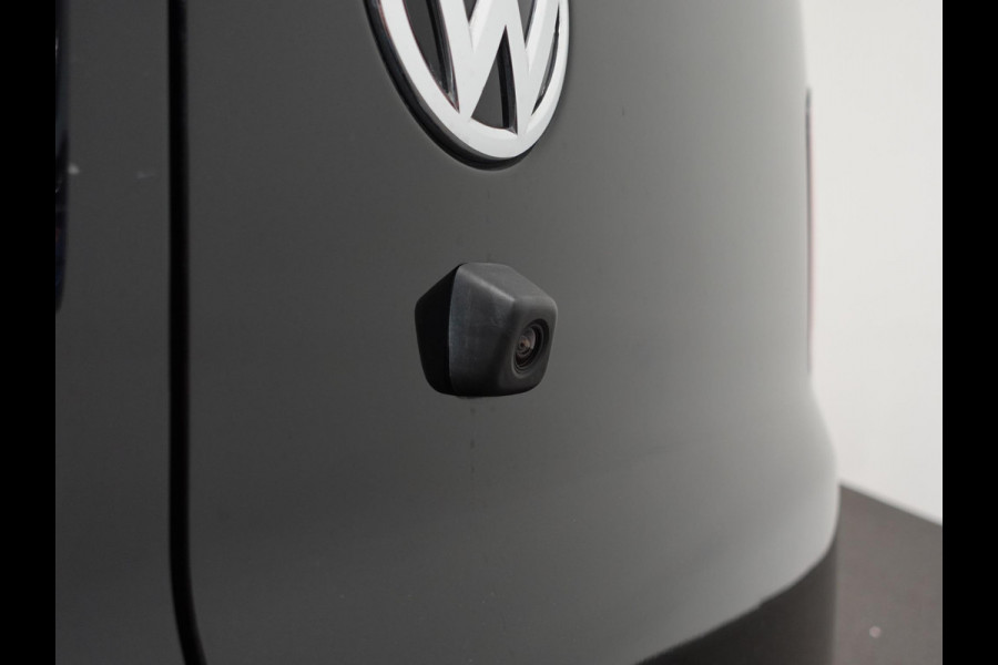 Volkswagen Transporter 2.0 TDI L2H1 Dubbele Cabine Highline Automaat Airco Bluetooth Trekhaak Apple Carplay/Android Auto Camera