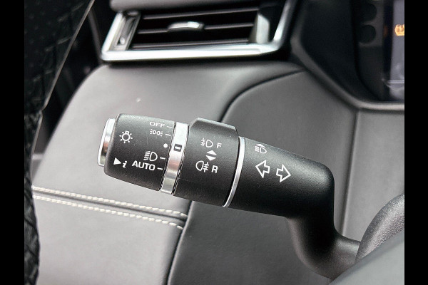 Land Rover Range Rover Velar P380 R-Dynamic HSE (Panoramadak, Dealer OnderH, Trekhaak, Digitale Dash, Navi, StoelV, Massage, Etc)
