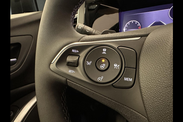 Opel Grandland 1.2 Turbo GS Line Aut. Blackstyle Adaptive Cruise Control Stoel/stuurverwarming Full LED Climate Control Navi Full LED PDC VA + Camera Carplay Comfortstoelen