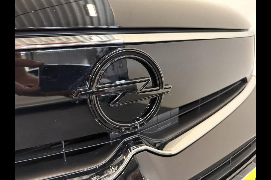Opel Grandland 1.2 Turbo GS Line Aut. Blackstyle Adaptive Cruise Control Stoel/stuurverwarming Full LED Climate Control Navi Full LED PDC VA + Camera Carplay Comfortstoelen
