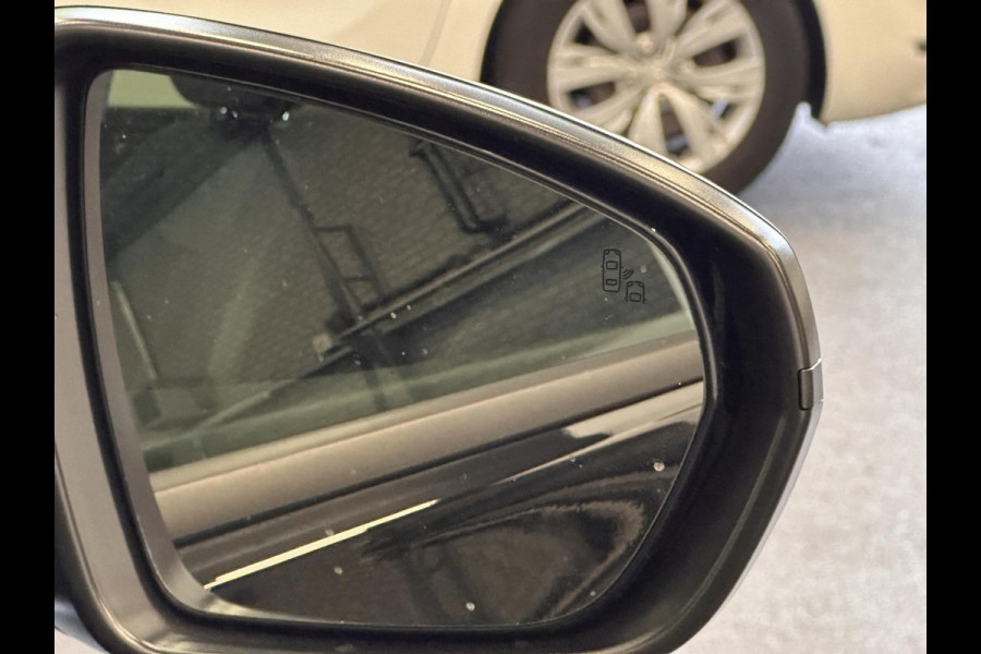 Opel Grandland 1.2 Turbo GS Line Aut. Blackstyle Adaptive Cruise Control Stoel/stuurverwarming Full LED Climate Control Navi Full LED PDC VA + Camera Carplay Comfortstoelen