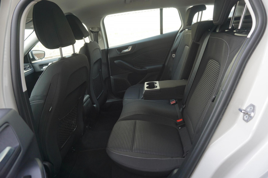 Ford FOCUS Wagon 1.0 EcoBoost Titanium Business/Dealeronderhouden/ 1e Eigenaar/Rijklaarprijs.