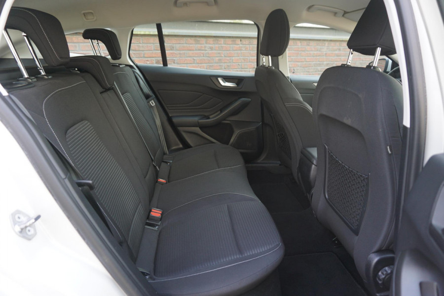 Ford FOCUS Wagon 1.0 EcoBoost Titanium Business/Dealeronderhouden/ 1e Eigenaar/Rijklaarprijs.