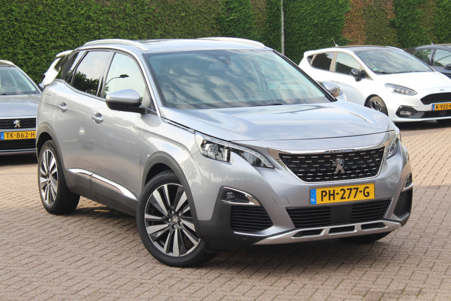 Peugeot 3008 1.2 PureTech Allure / Nieuwe distr.riem! / Trekhaak / Camera / Navigatie / 19'' / Keyless / Half leder / Dodehoek / DAB / Cruise Control