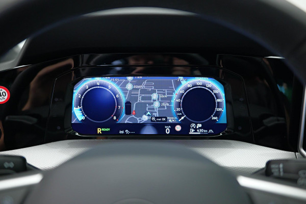 Volkswagen Golf 1.5 eTSI Style |Pano|Massage|IQ|360cam|