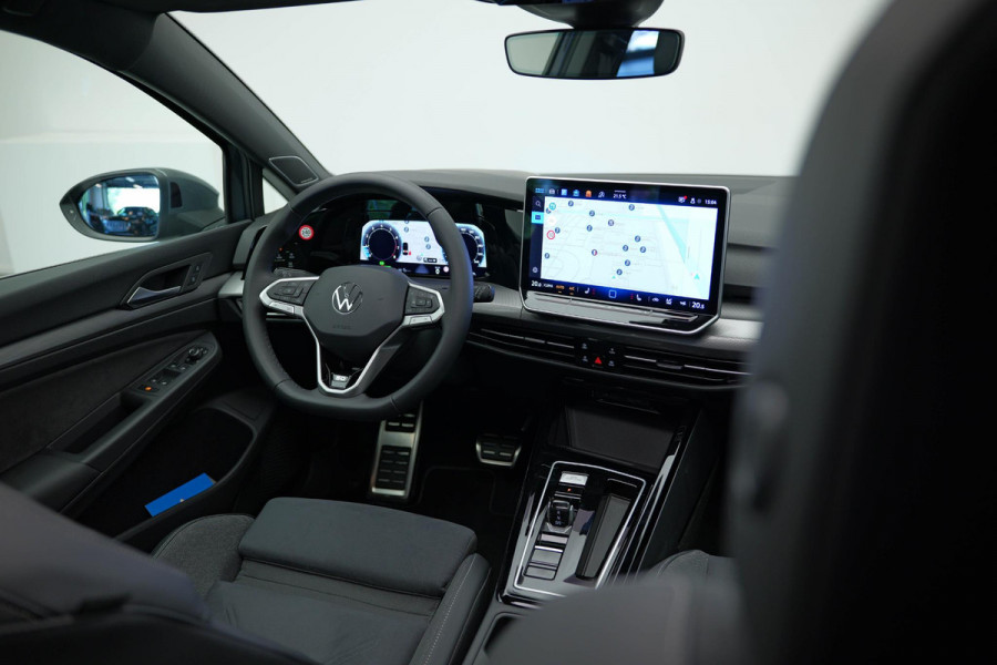 Volkswagen Golf 1.5 eTSI Style |Pano|Massage|IQ|360cam|