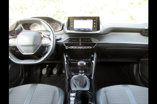 Peugeot 2008 1.2 PureTech Allure *Navi*Trekhaak* Peugeot 2008 1.2 PureTech Allure *Navi*Trekhaak*