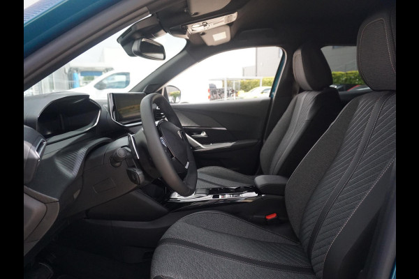 Peugeot 2008 1.2 Hybrid 136 Allure