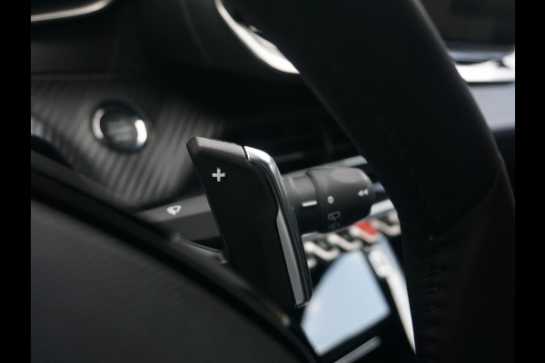 Peugeot 2008 1.2 Hybrid 136 Allure