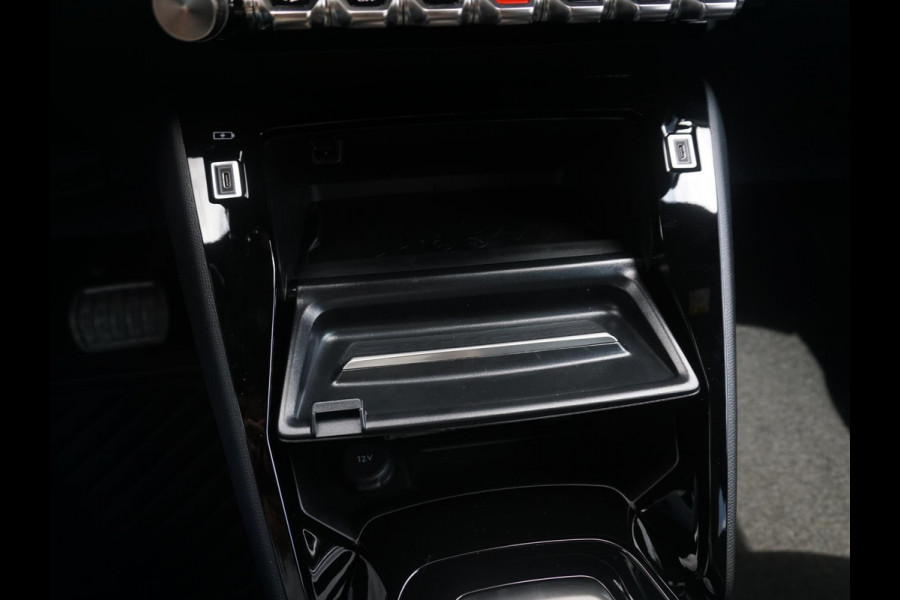 Peugeot 2008 1.2 Hybrid 136 Allure