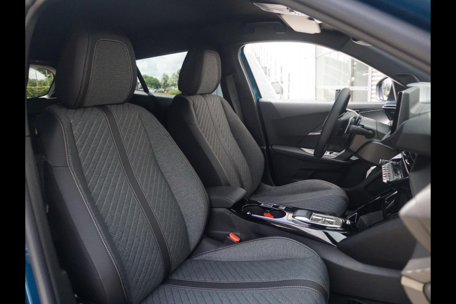 Peugeot 2008 1.2 Hybrid 136 Allure