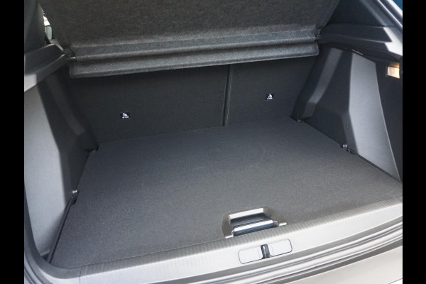 Peugeot 2008 1.2 Hybrid 136 Allure