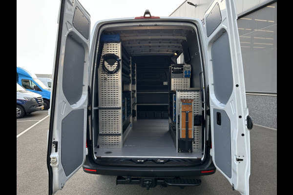 Mercedes-Benz Sprinter 316 CDI L2 H2 3500KG Trekhaak / Sortimo / MBUX / Navigatie / Camera / Cruise control / Airco / 270 Graden achterdeuren